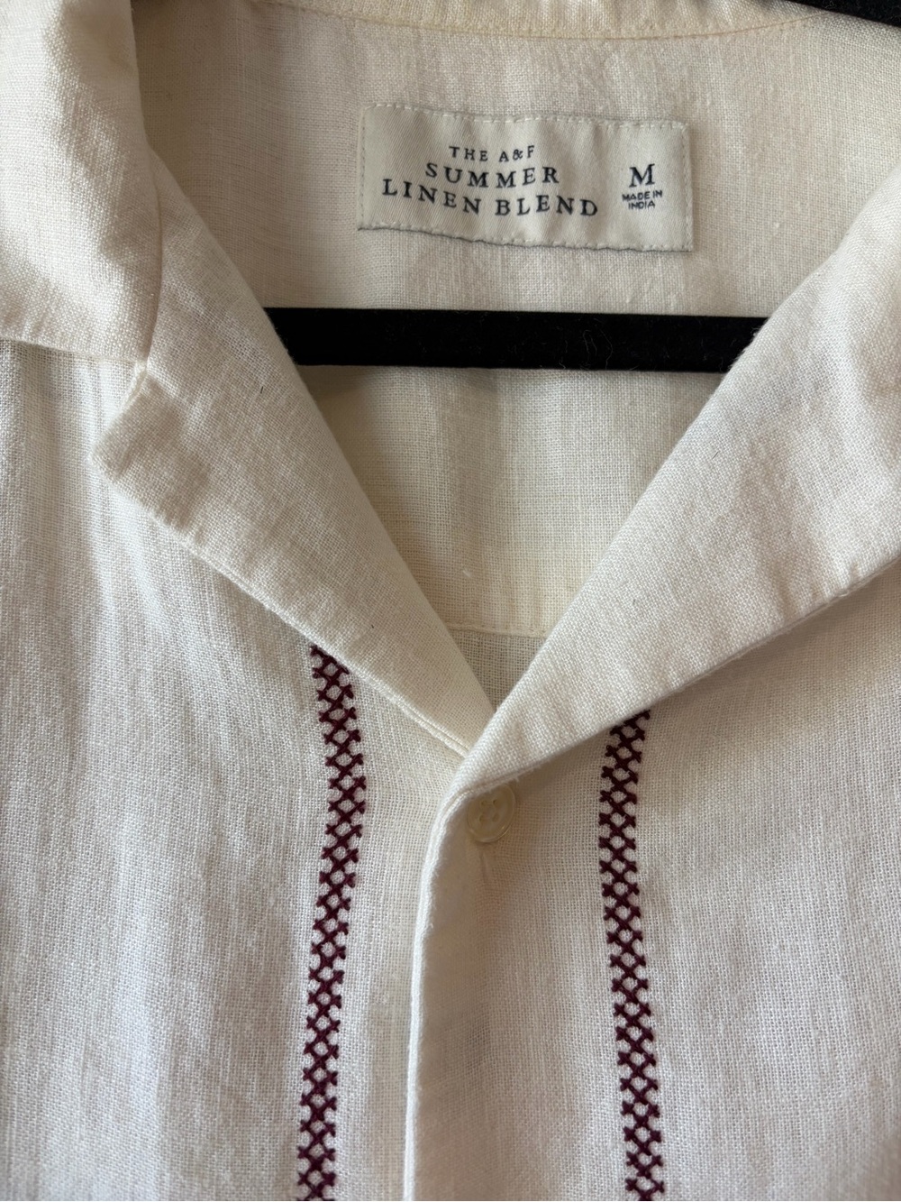 ABERCROMBIE Camp Collar Cropped Summer Linen-Blend Embroidered Shirt - Picture 2 of 5